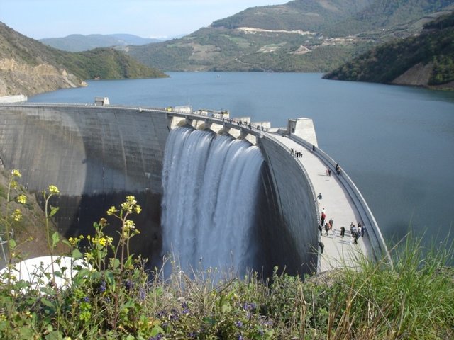 ورود ۱۵۰ میلیون مترمکعب سیلاب به سد‌های تهران