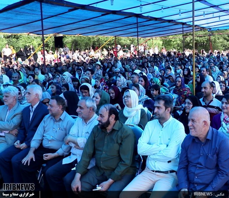 برپایی جشنواره ای با رنگ و بوی گل در شفت