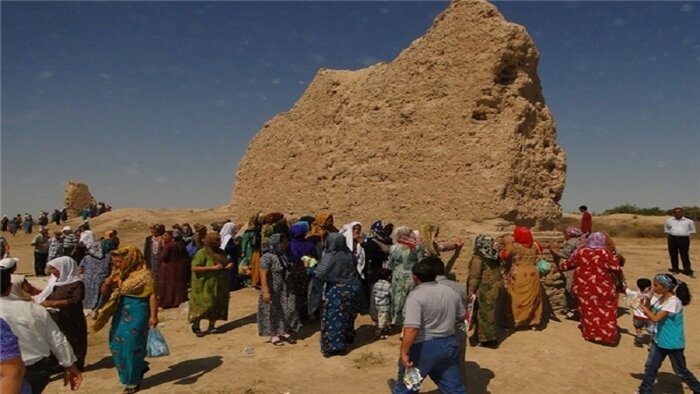 برگزاری جشن ولادت امام رضا (ع) در شهر مرو ترکمنستان