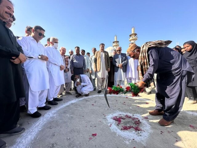 کلنگ زنی دو باب مدرسه شش کلاسه در جنوب استان