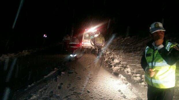 انسداد دو گردنه برف گیر استان سمنان