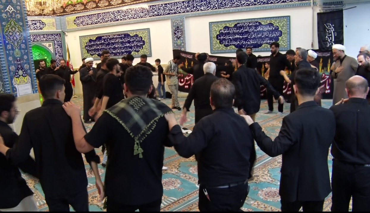 اقامه عزای دلدادگان سرور و سالار شهیدان درشب عاشورای حسینی درمهاباد