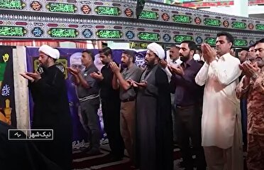 اقامه نماز ظهر عاشورا در سراسر استان