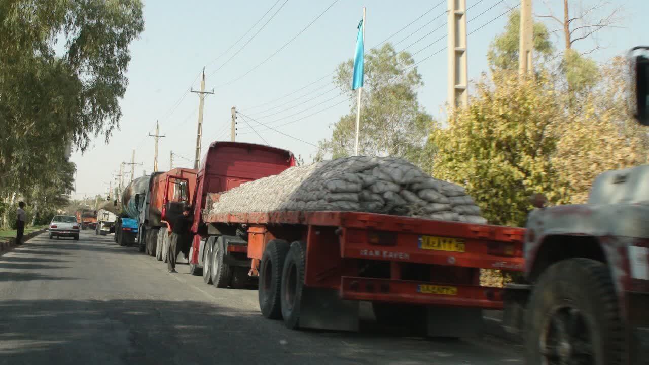 رشد ۳۴ درصدی وزن و افزایش ۱۹ درصدی ارزش کالا‌های صادراتی از گمرک خسروی