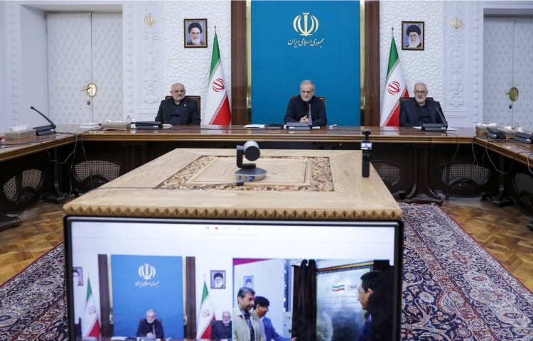 افتتاح فاز نخست نیروگاه خورشیدی «آفتاب شرق» فولاد مبارکه اصفهان
