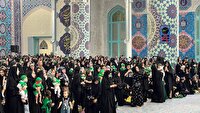 اجتماع شیرخوارگان حسینی در مصلای کرج برگزار شد