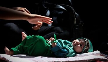 امروز کودکان، در آغوش مادران، نذر قیام صاحب‌الزمان شدند + فیلم