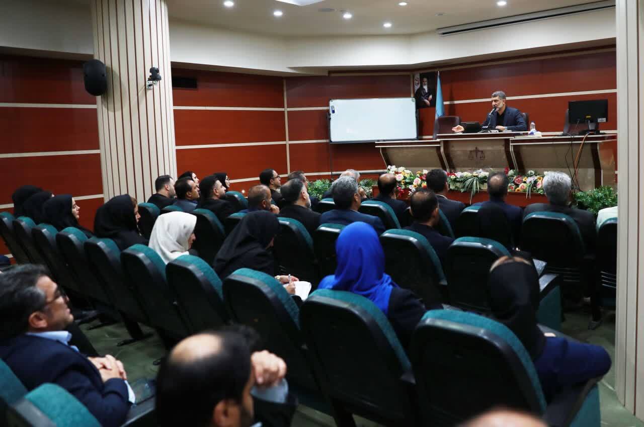 بهره‌مندی ۹۷۲ زندانی از مشاوره حقوقی رایگان در زندان‌های استان البرز