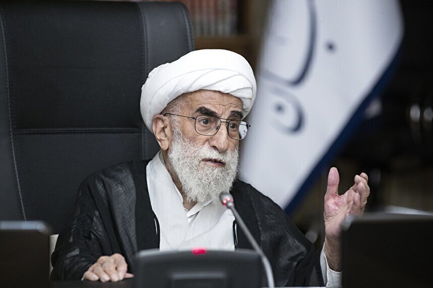 بازگشت قطعنامههای تحریمی غیرقانونی است بازگشت قطعنامههای تحریمی غیرقانونی است