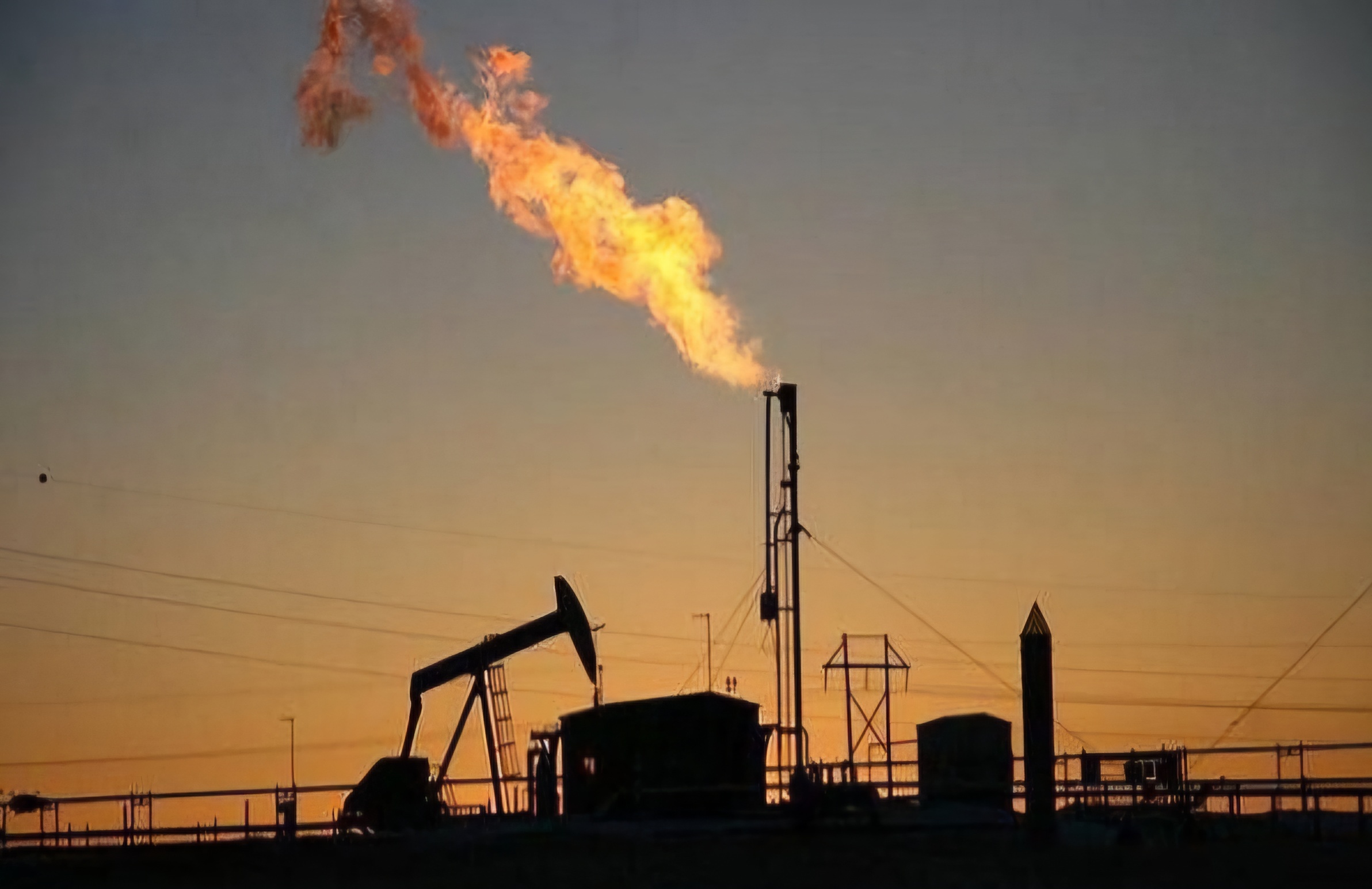 کاهش مشعل سوزی در پالایشگاه فجر جم کاهش مشعل سوزی در پالایشگاه فجر جم