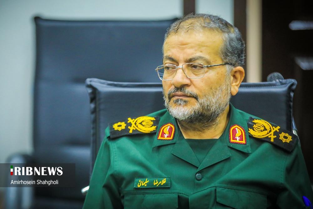 *** بسیج با همه توان آماده دفاع از ایران است