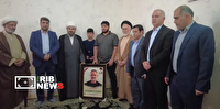 دیدار جمعی از مسئولان خوزستان با خانواده شهید رضایی از شهدای بیت مقام رهبری